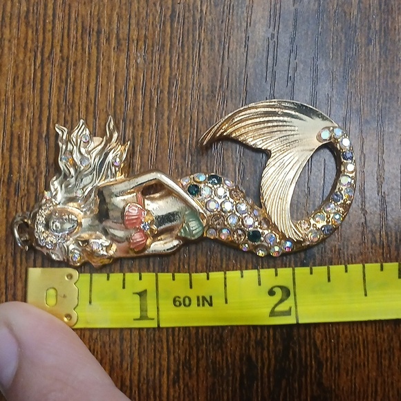 Gold Mermaid Pendant Necklace - Picture 3 of 4